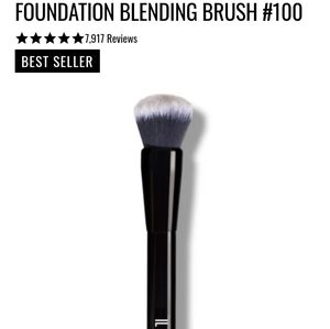 NIB IL Makiage foundation brush